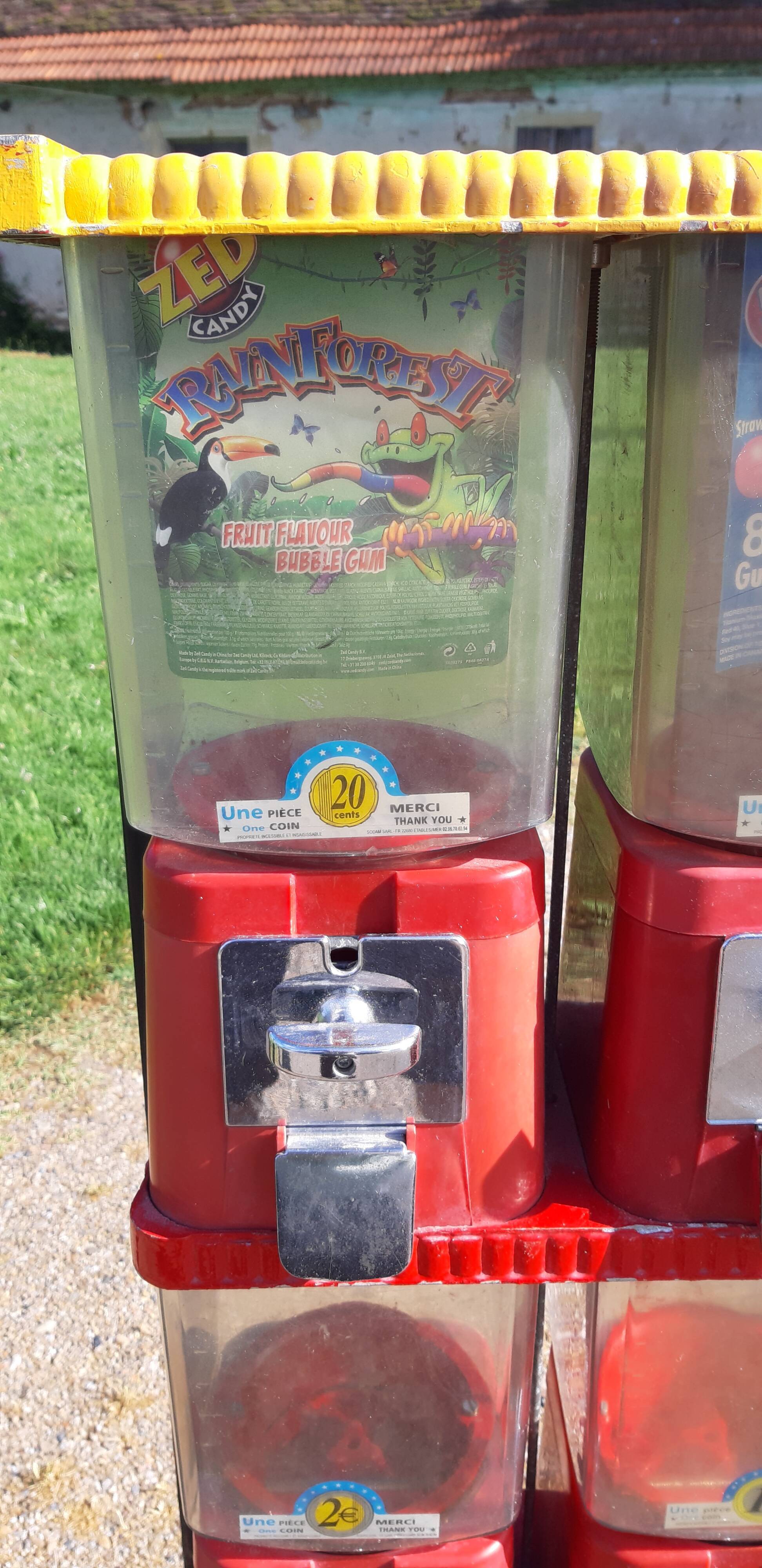 BRABO Candy Dispenser