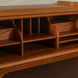 1980s Bureau, Ansager