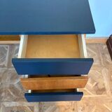 Adult desk with compass feet