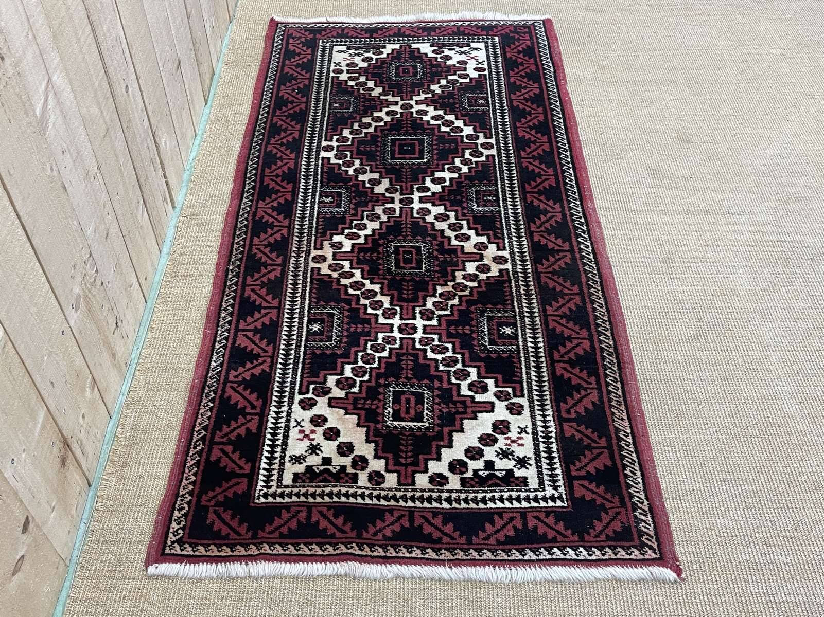 Handmade Iranian wool rug - 188x91cm