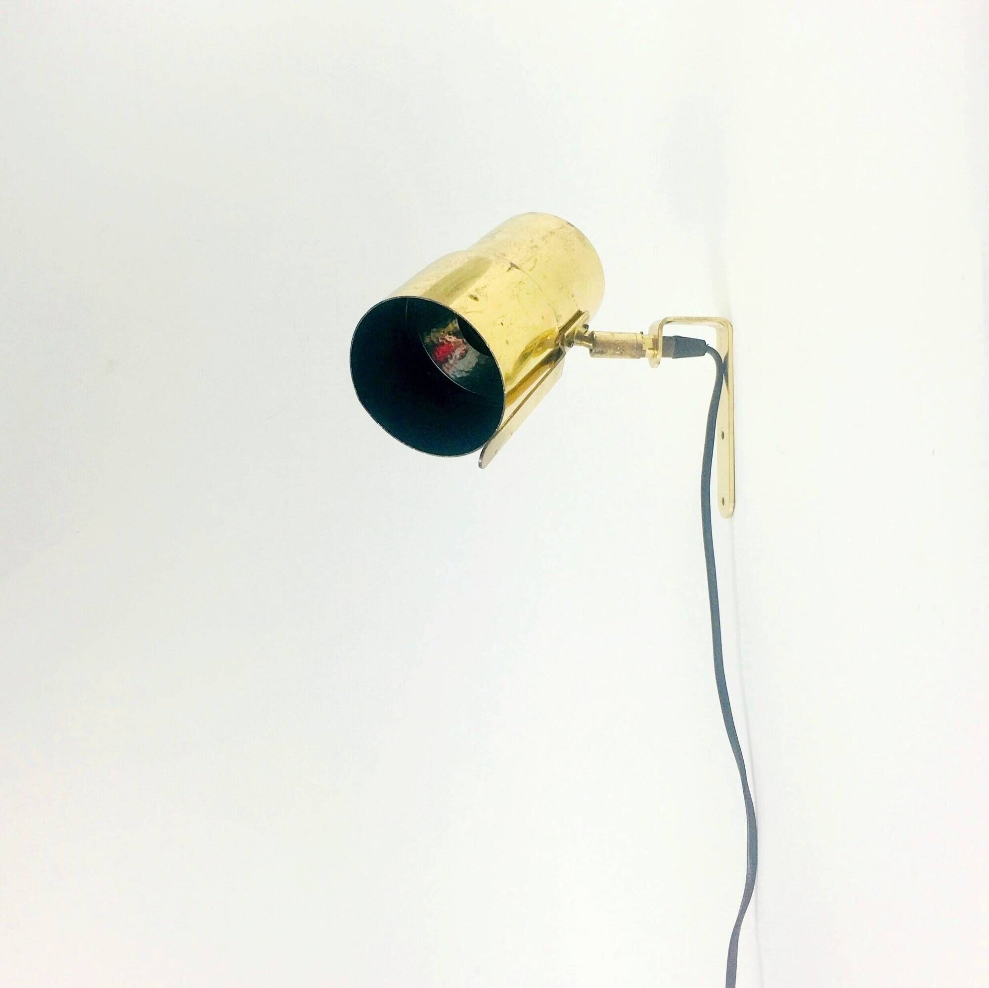 Scandinavian Brass V 324 Wall Light/Sconce by Hans Agne Jakobsson, Sweden, 1960s
