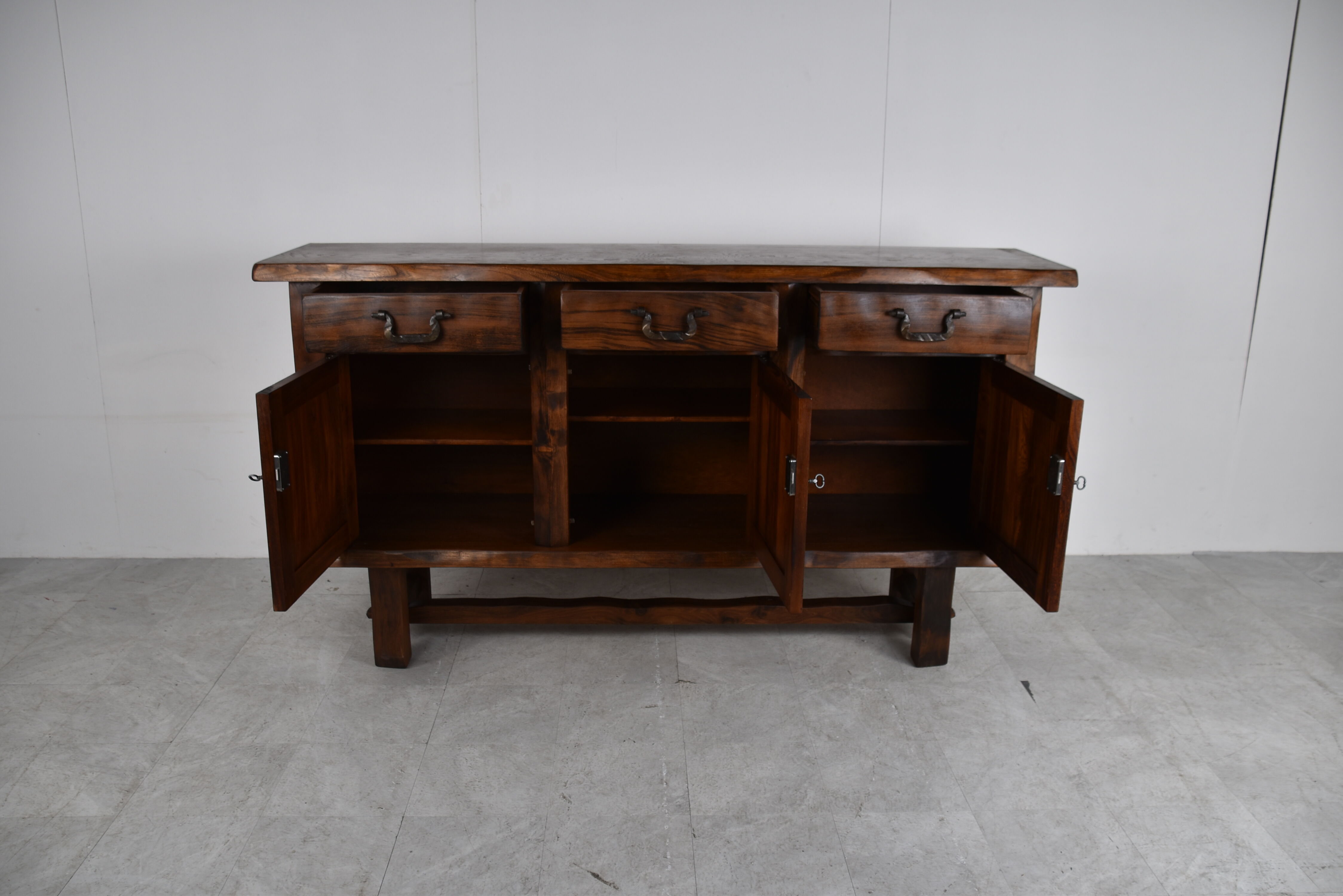 Mobilier rustique de marque Aranjou France années 70/80