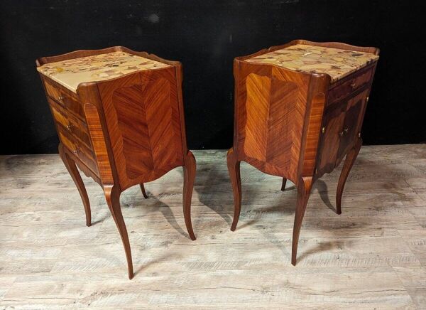 Paire De Chevets Style Louis XV En Marqueterie Bois De Rose