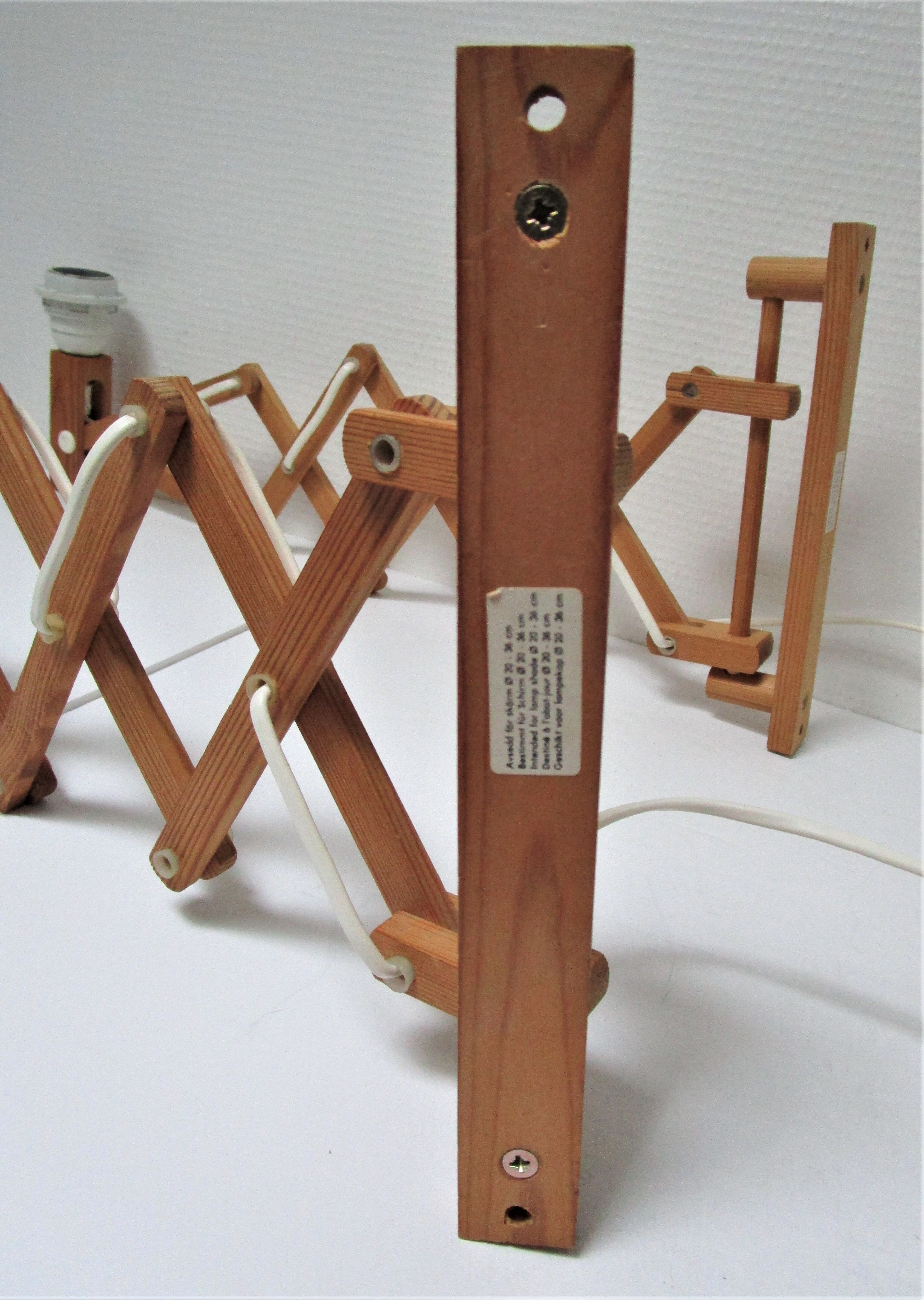 Paire d'appliques bois extensibles design scandinave vintage
