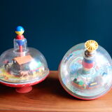 Set of 2 spinning tops for children