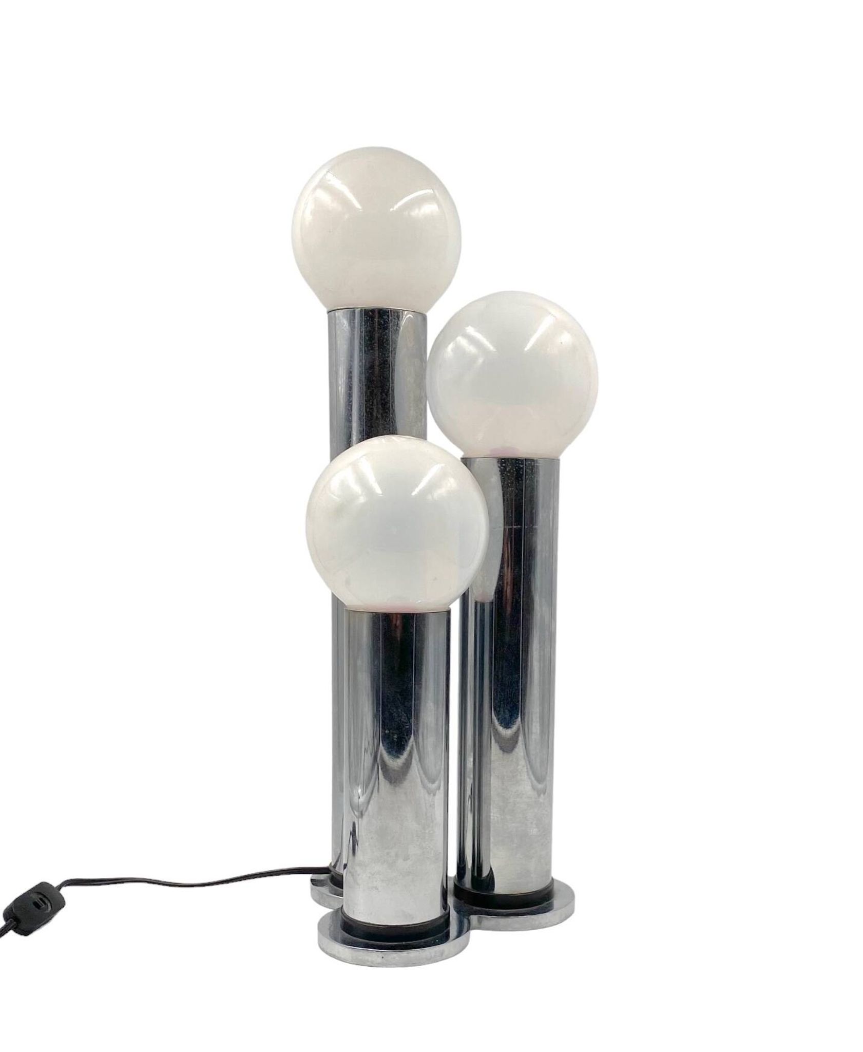 Hollywood regency 3 lights metal and opaline glass table lamp, Lama, Italy 1970s