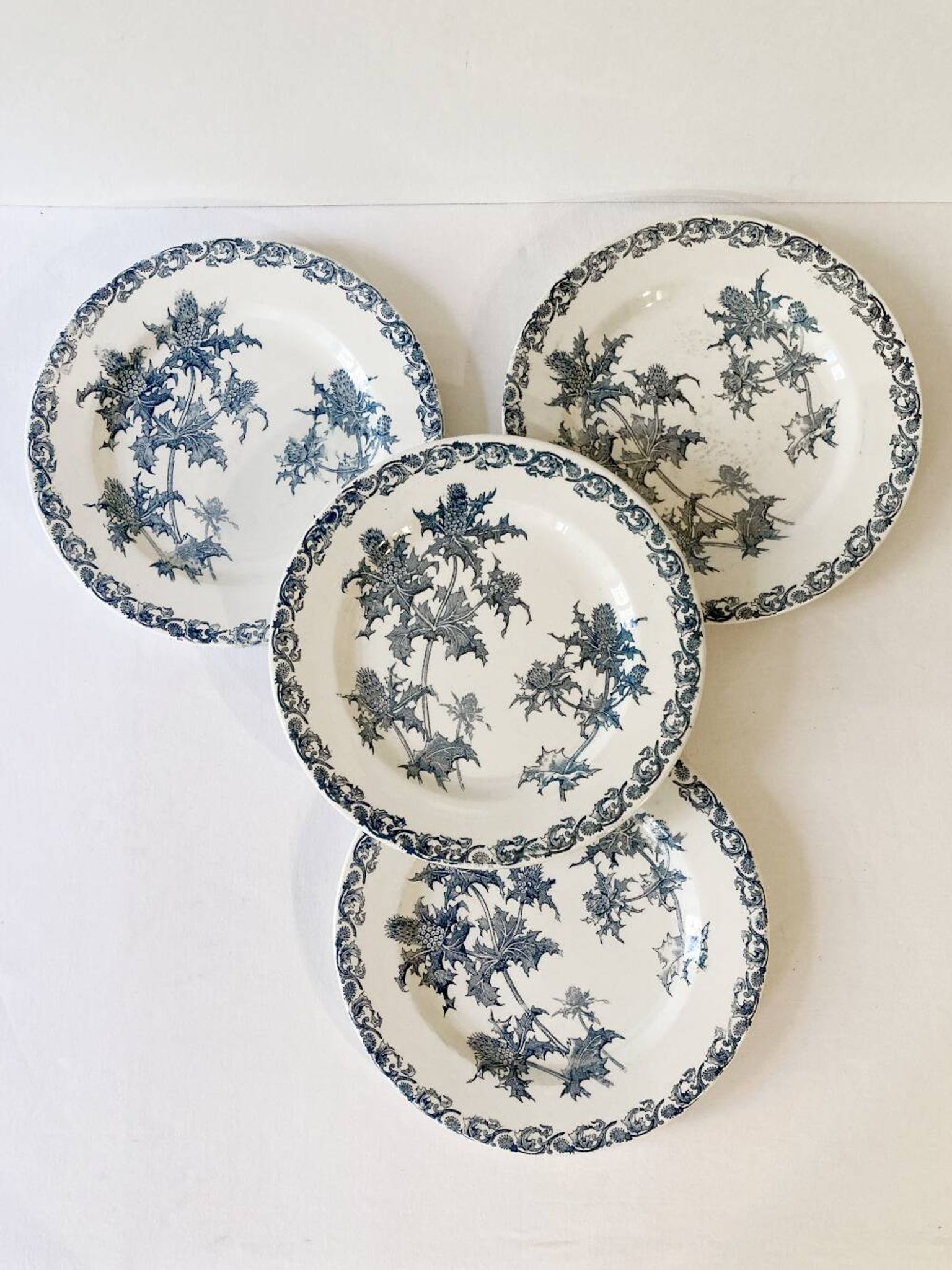 4 assiettes terre de fer Clairefontaine, modèle Righi