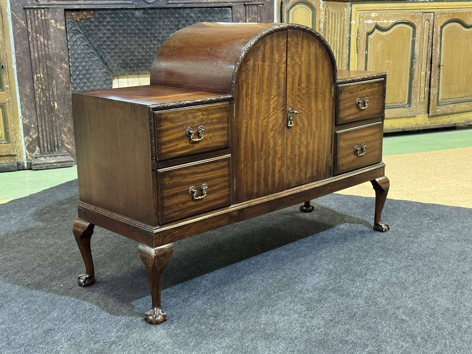 1930s English buffet bar in walnut and mahogany