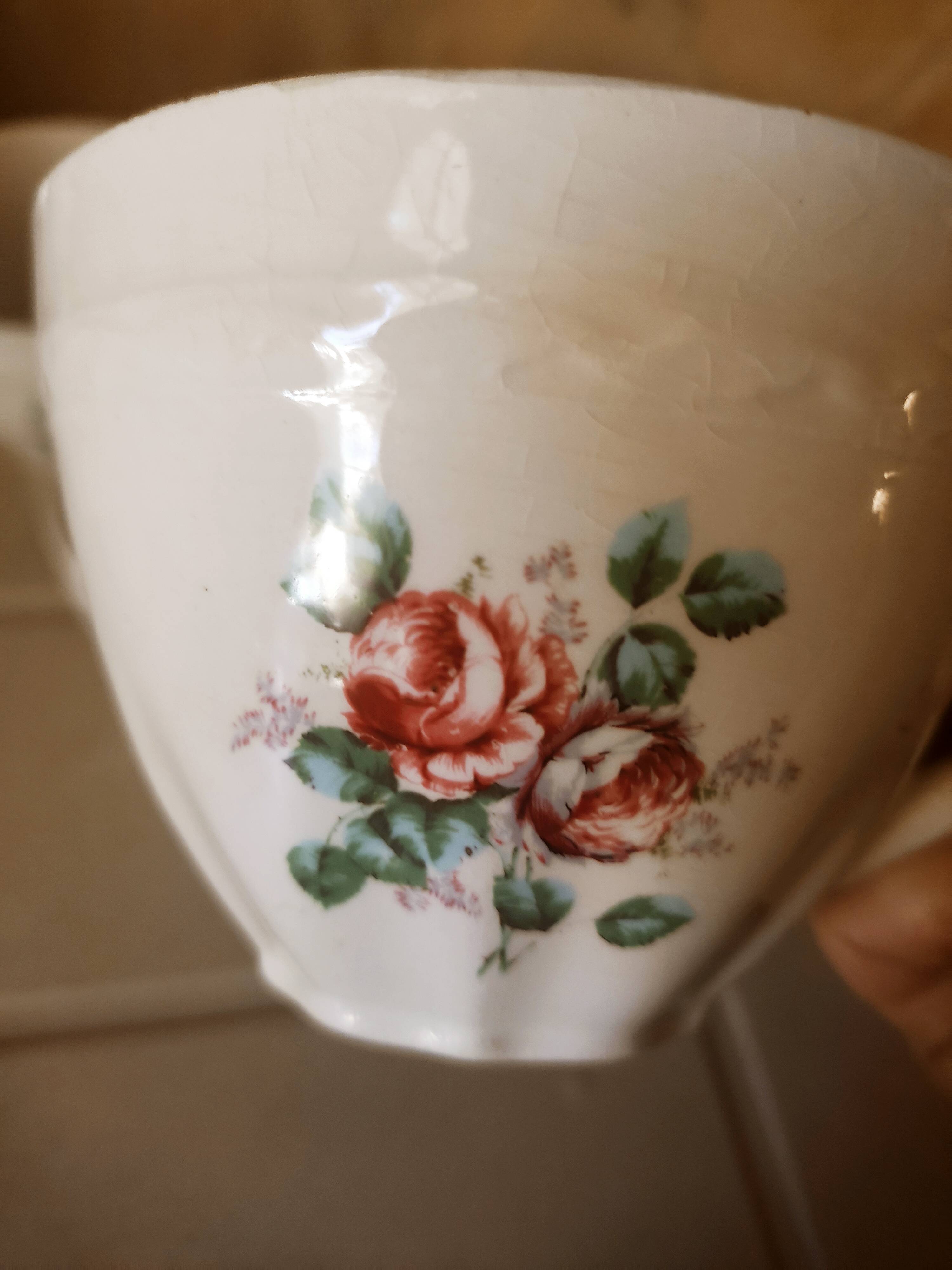 Set of 4 earthenware chocolate cups