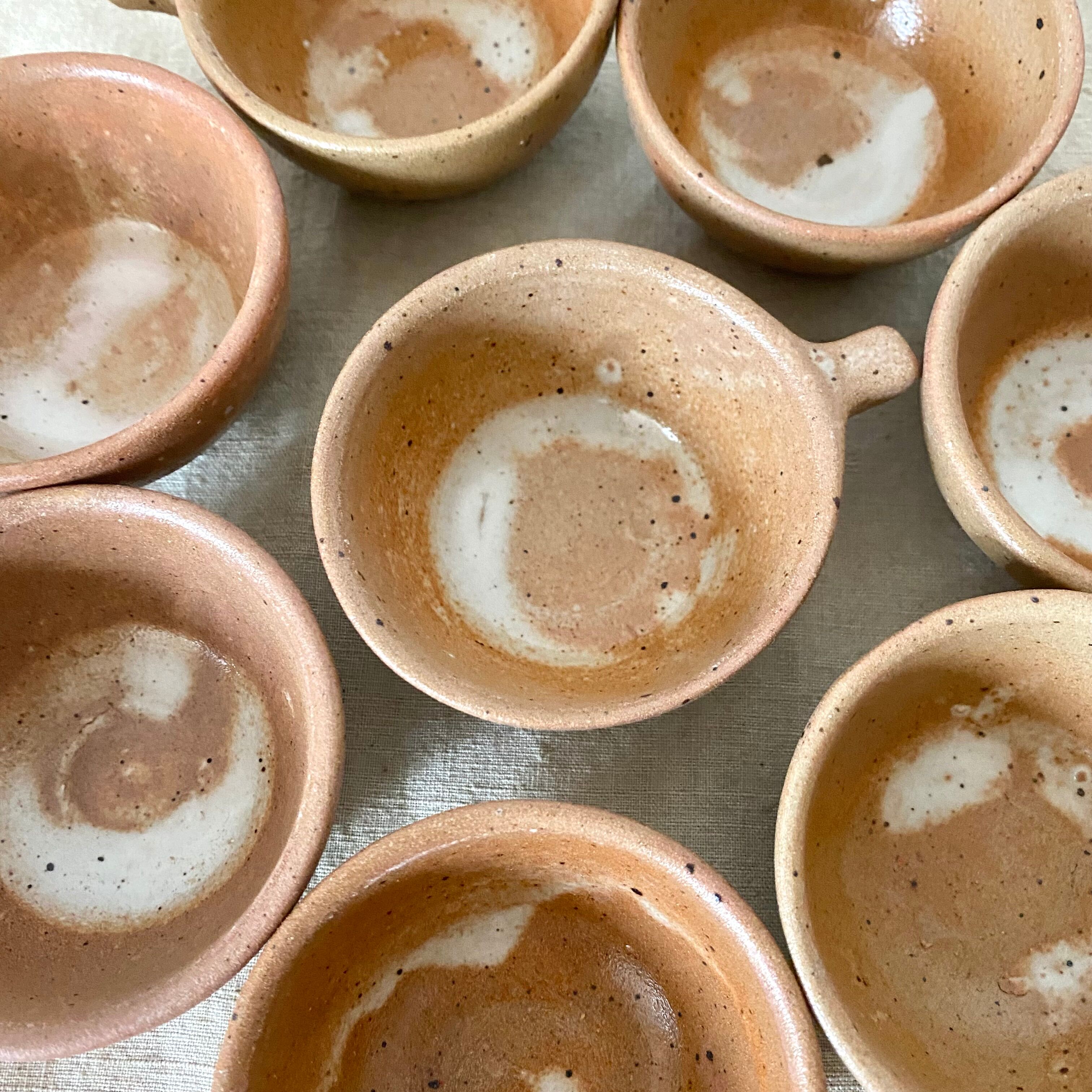 Tasses à café en grès