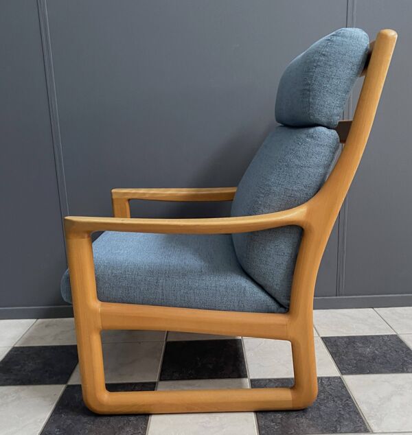 Chaise haute danoise par Johannes Andersen pour Silkeborg