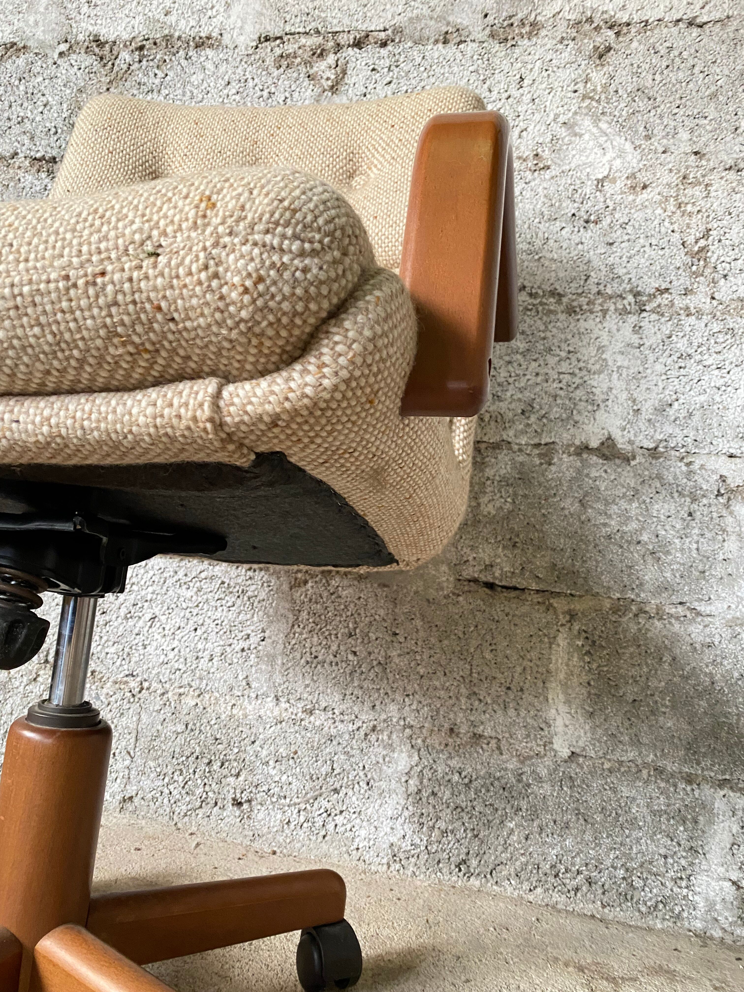 Vintage scandinavian office chair