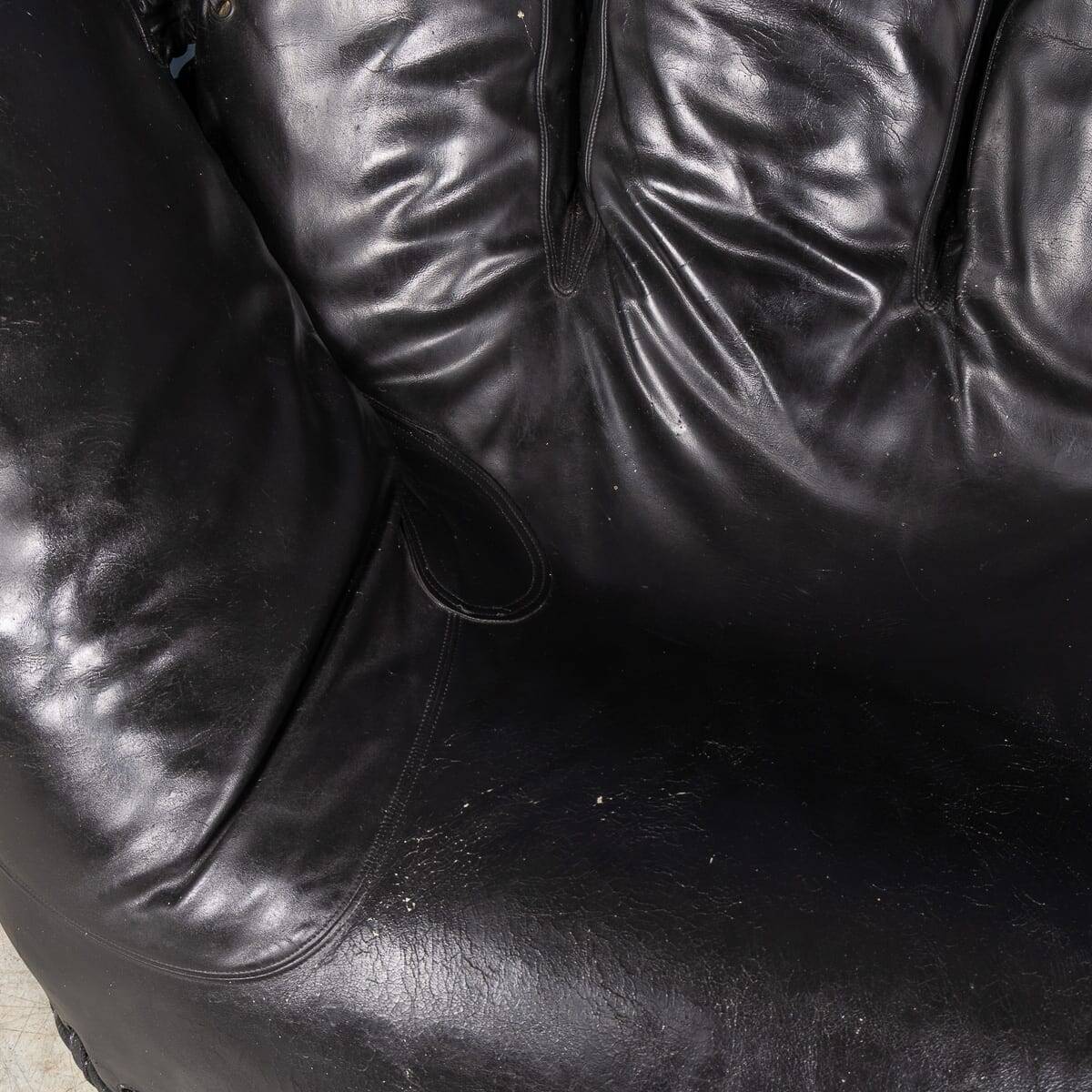 20thC "JOE" ARMCHAIR BY JONATHAN DE PAS, DONATO D'URBINO AND PAOLO LOMAZZ