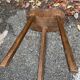 Tabouret tripode