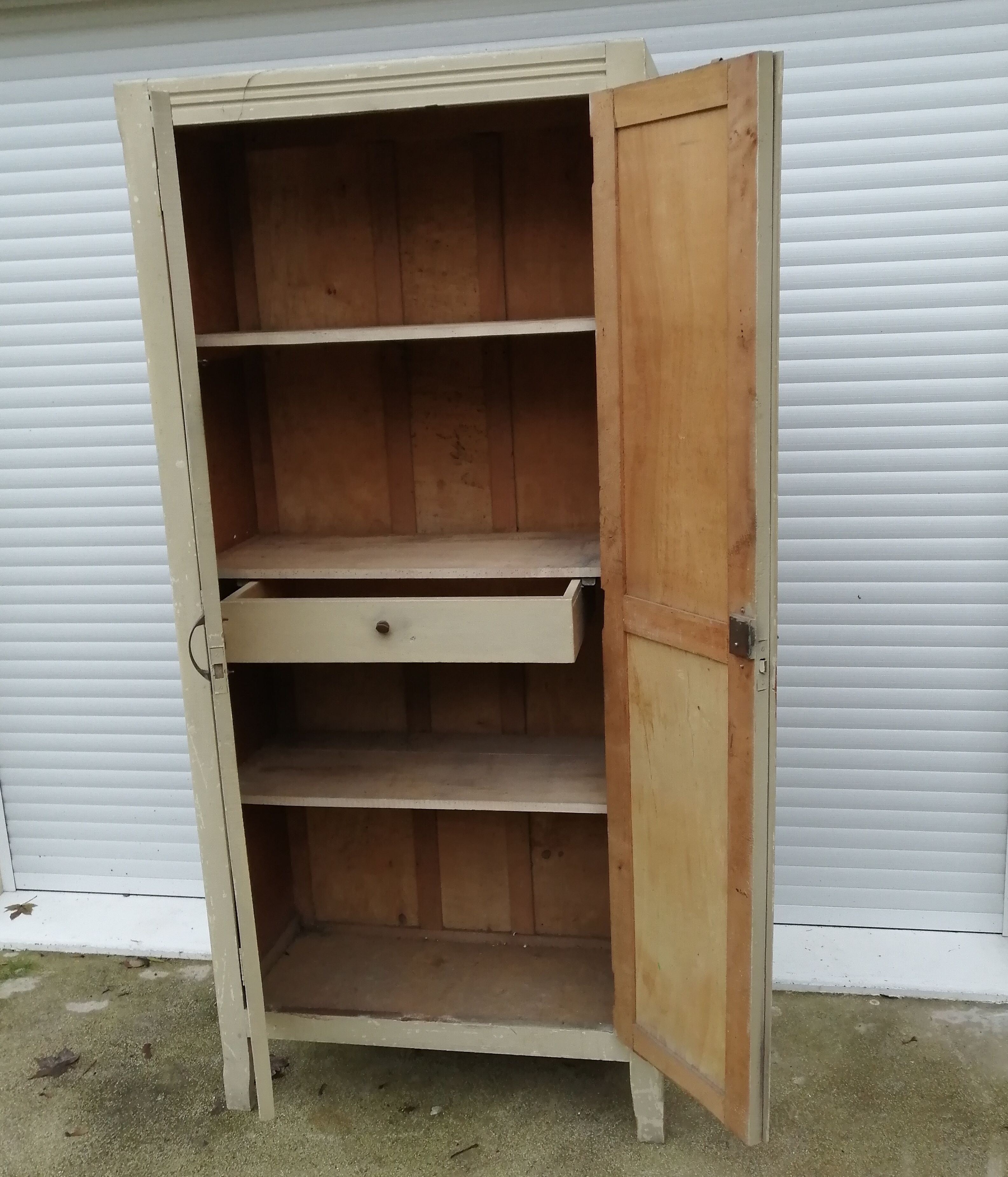 Parisian wardrobe 50s