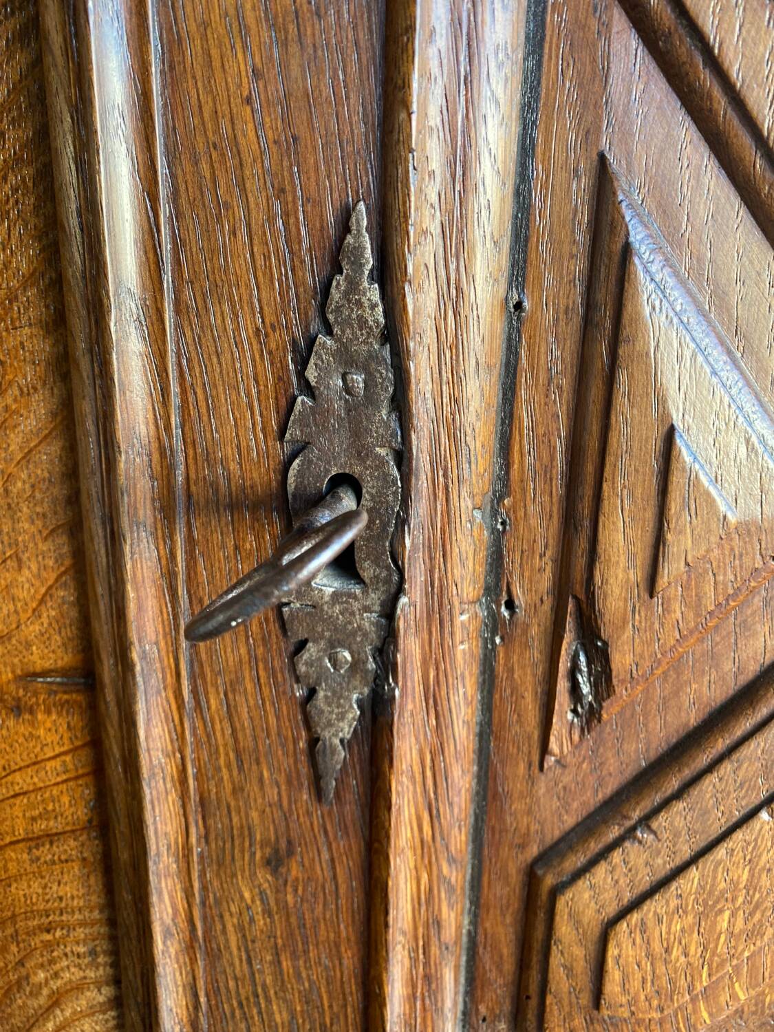 Louis XIII period buffet