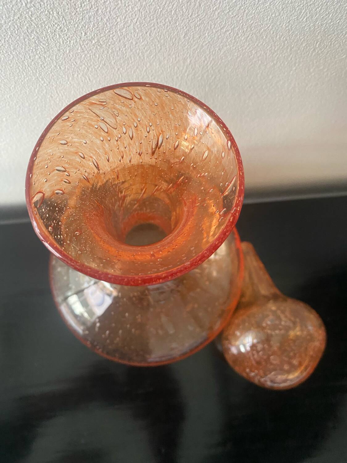 Blown glass decanter with bubbles