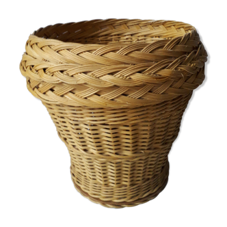 Wicker basket