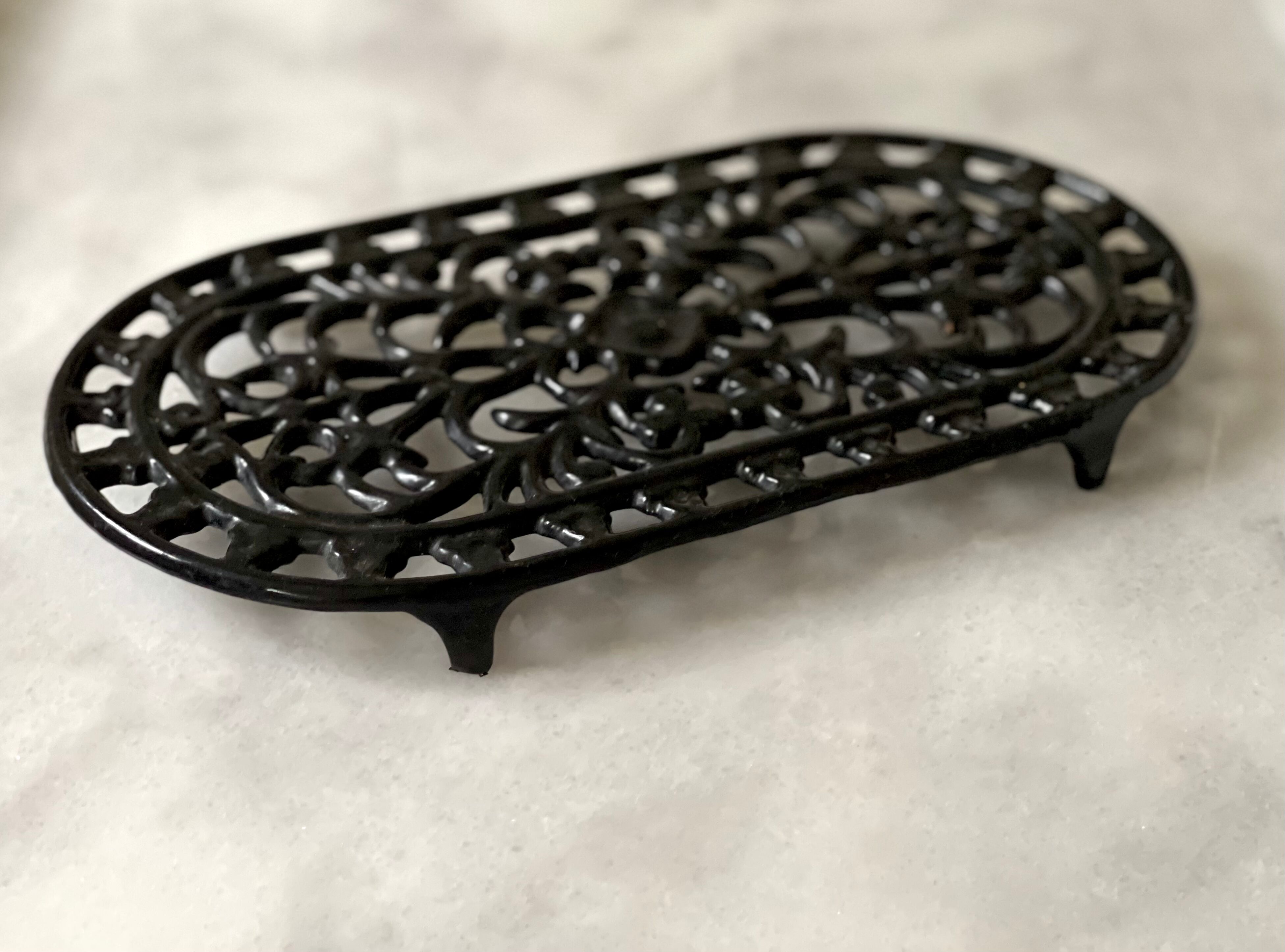 Dessous plat en fonte