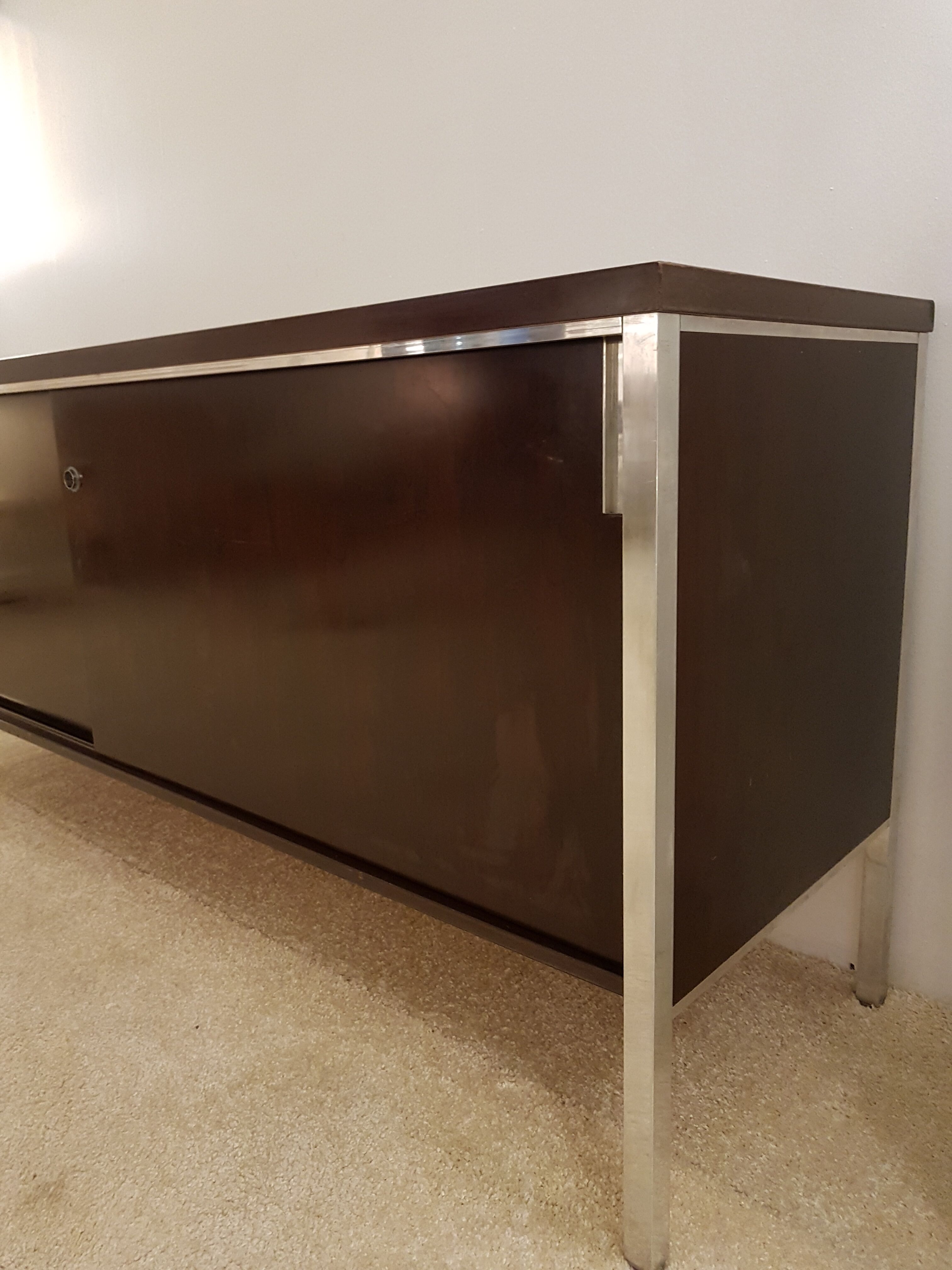 Sideboard in varnished rosewood