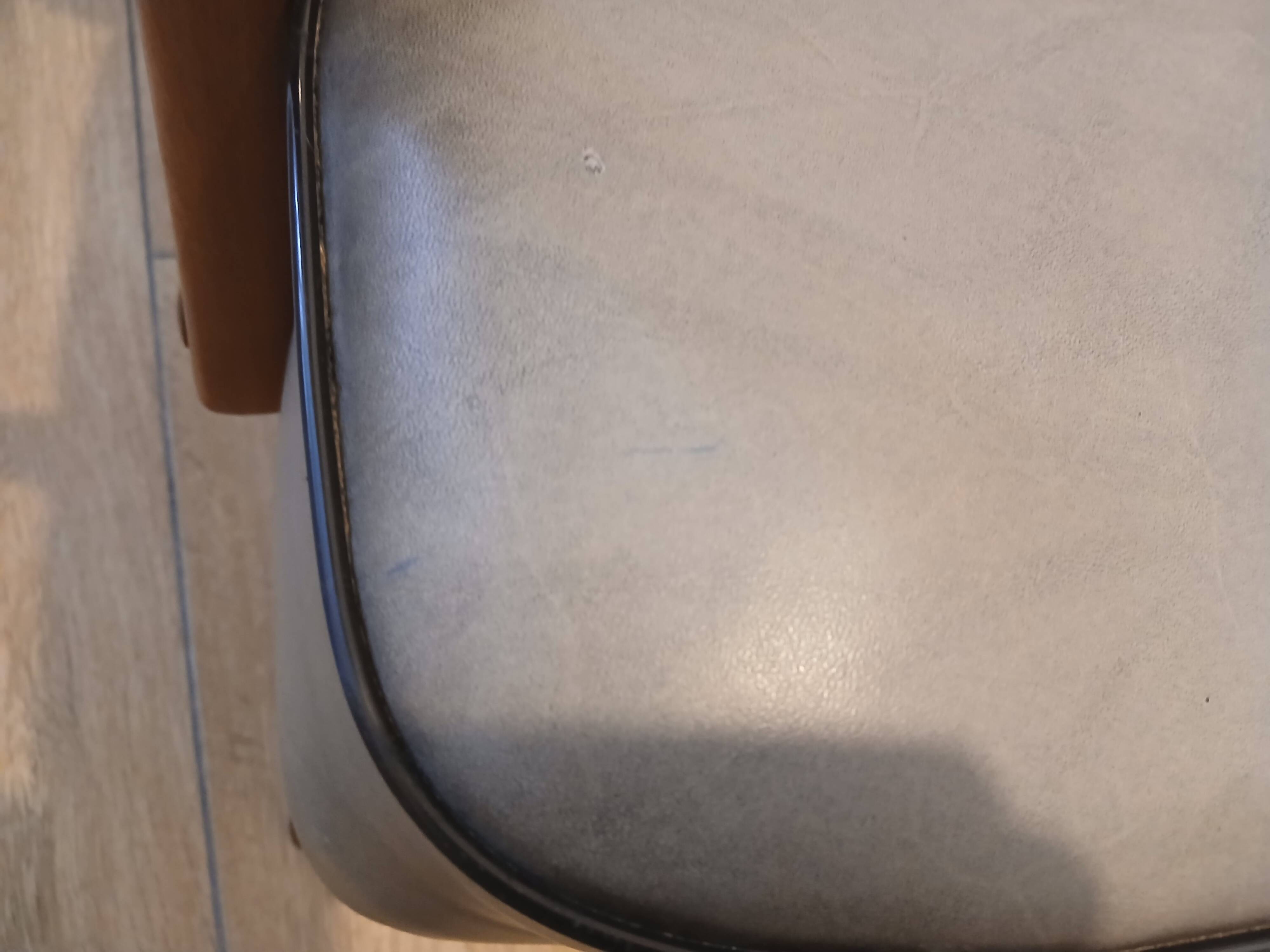 Mid-century cocktail chair
