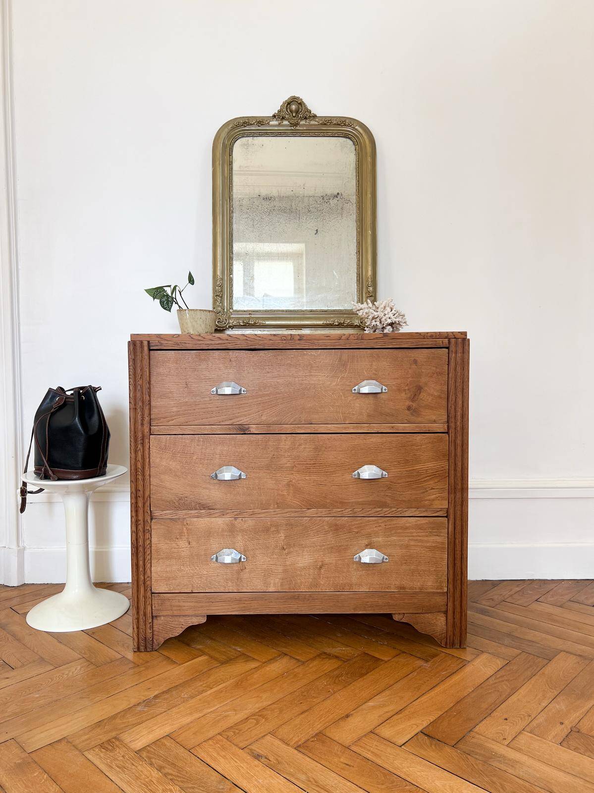 Art Deco chest of drawers in solid oak