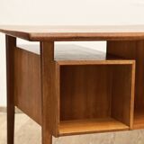 Mid-Century Danish Desk in Teak by Peter Løvig Nielsen for Hedensted Møbelfabrik, 1972