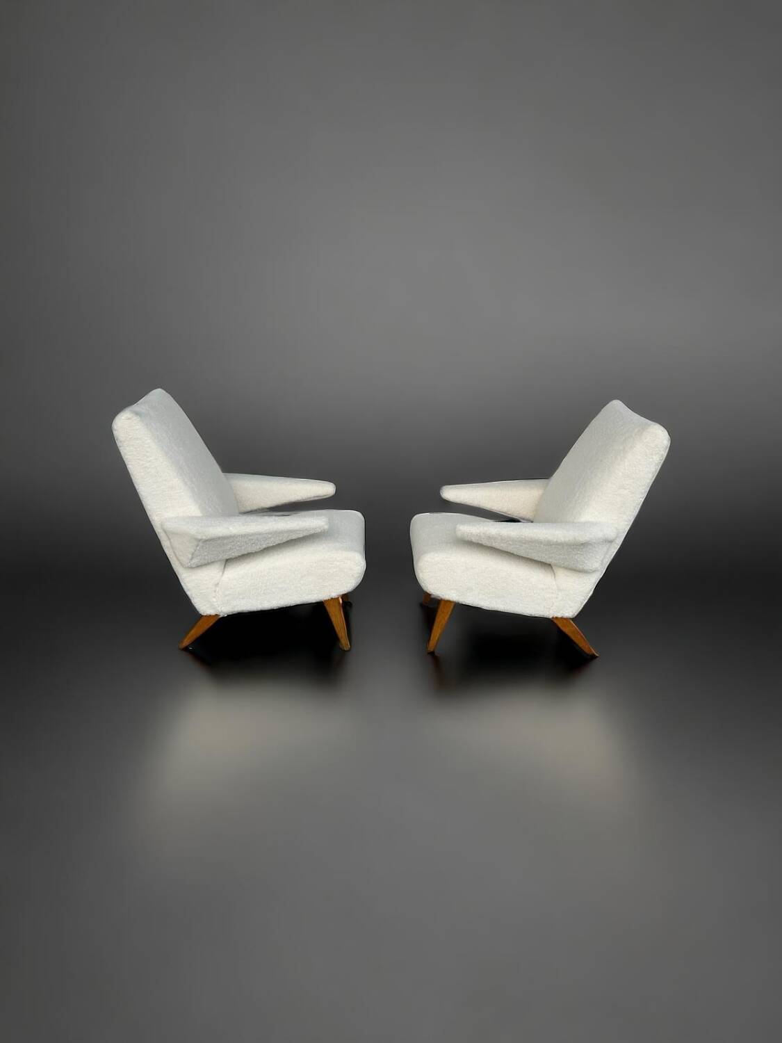 Pair of vintage armchairs from the 1950s-60s refurbished