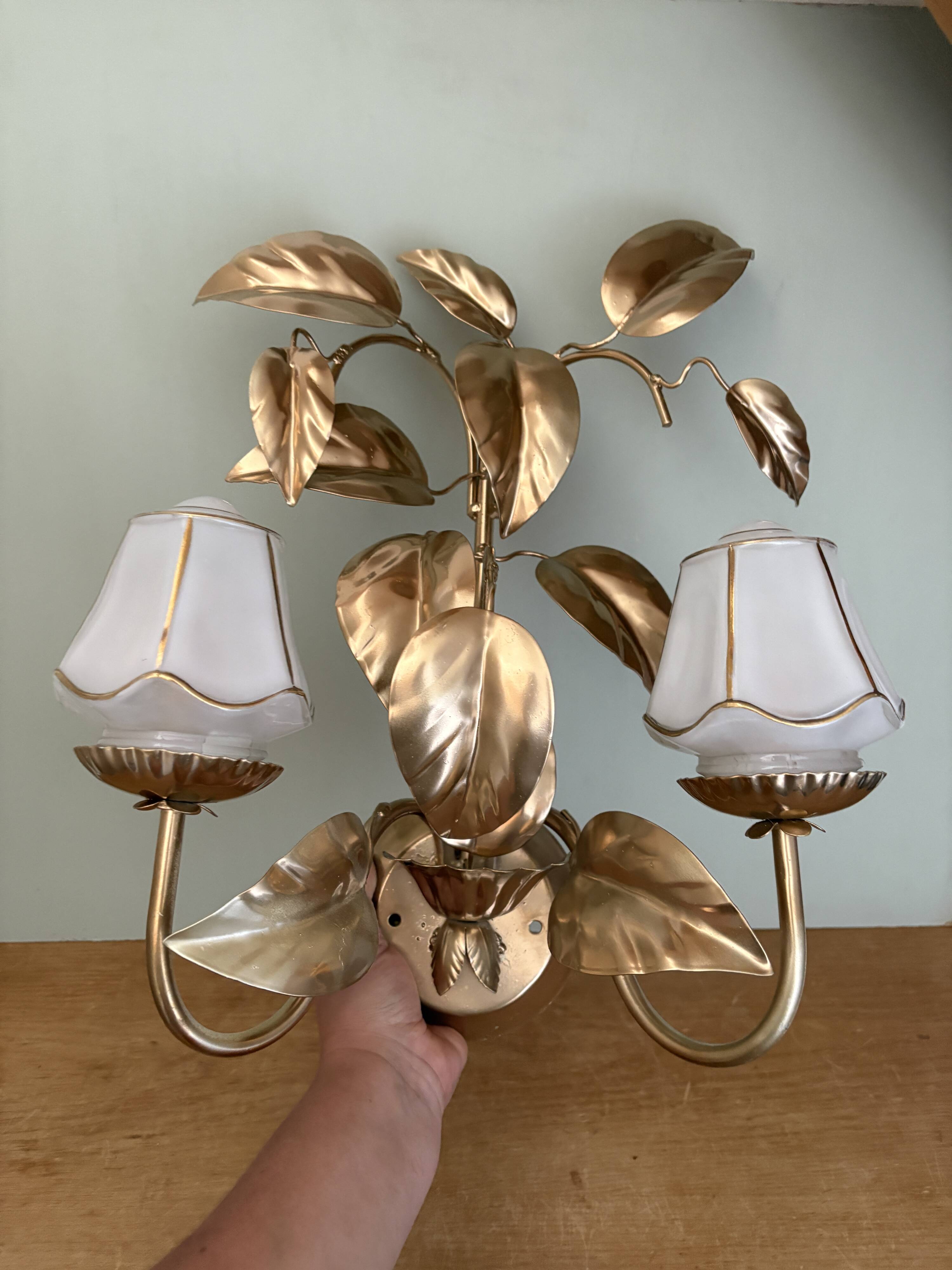 Vintage two-light wall lamp in gold metal with vintage art deco globes