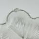 Plat en verre moulé fleur Art déco