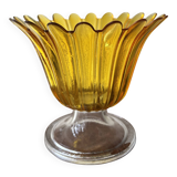 Flower shaped vase
