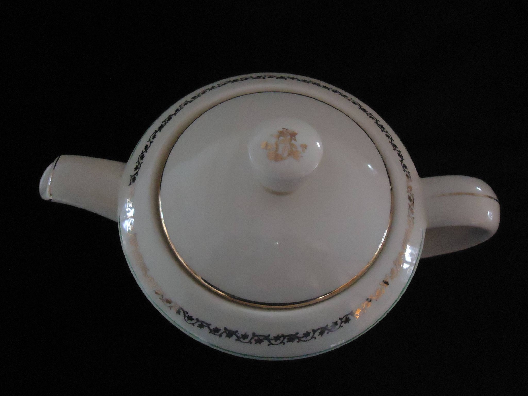 Cafetière, verseuse ancienne en faïence de Gien, modèle Valence