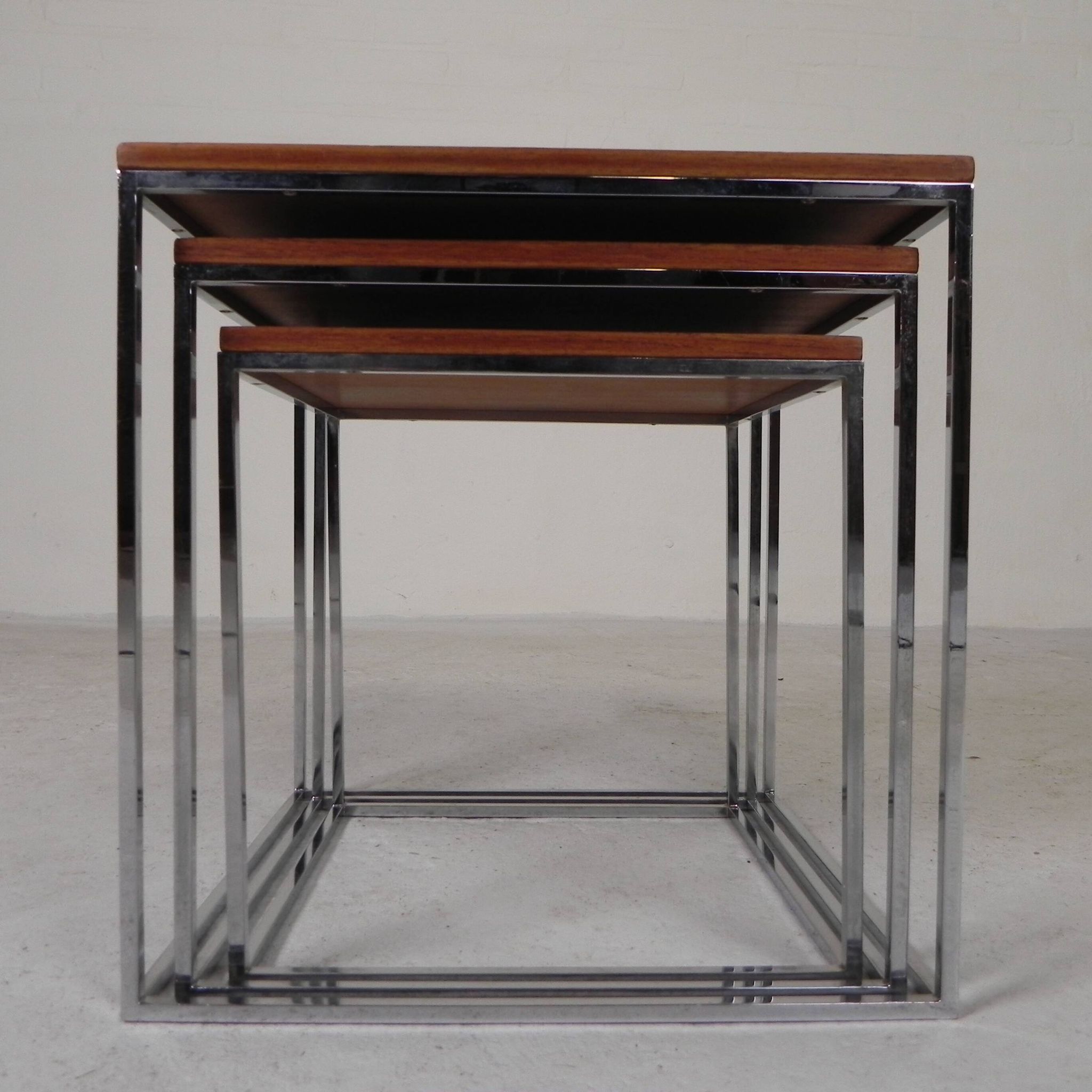 Ensemble de 3 tables d'appoint, ensemble mimi, années 1960