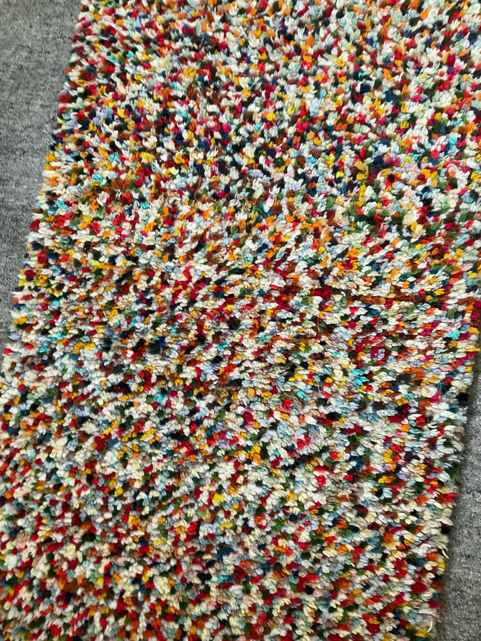 Tapis vintage en laine tissée