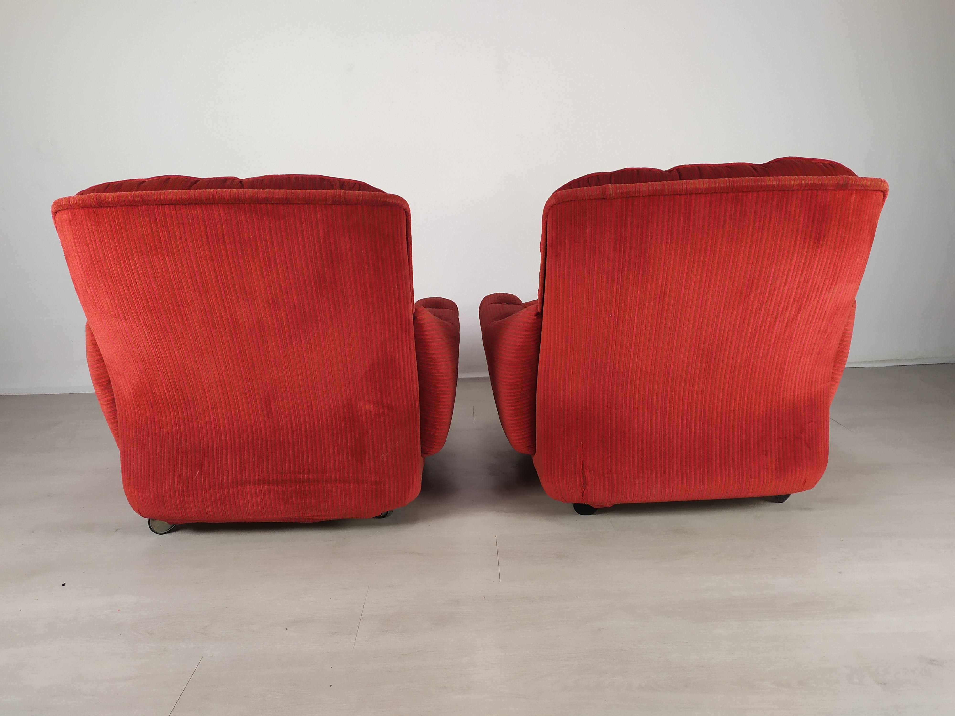 Airborne Cadestin Red Velvet Lounge