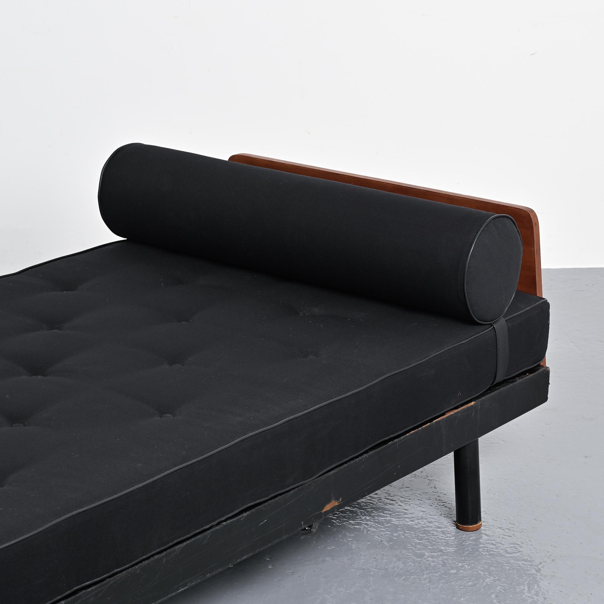 Lit SCAL par Jean Prouvé, circa 1955