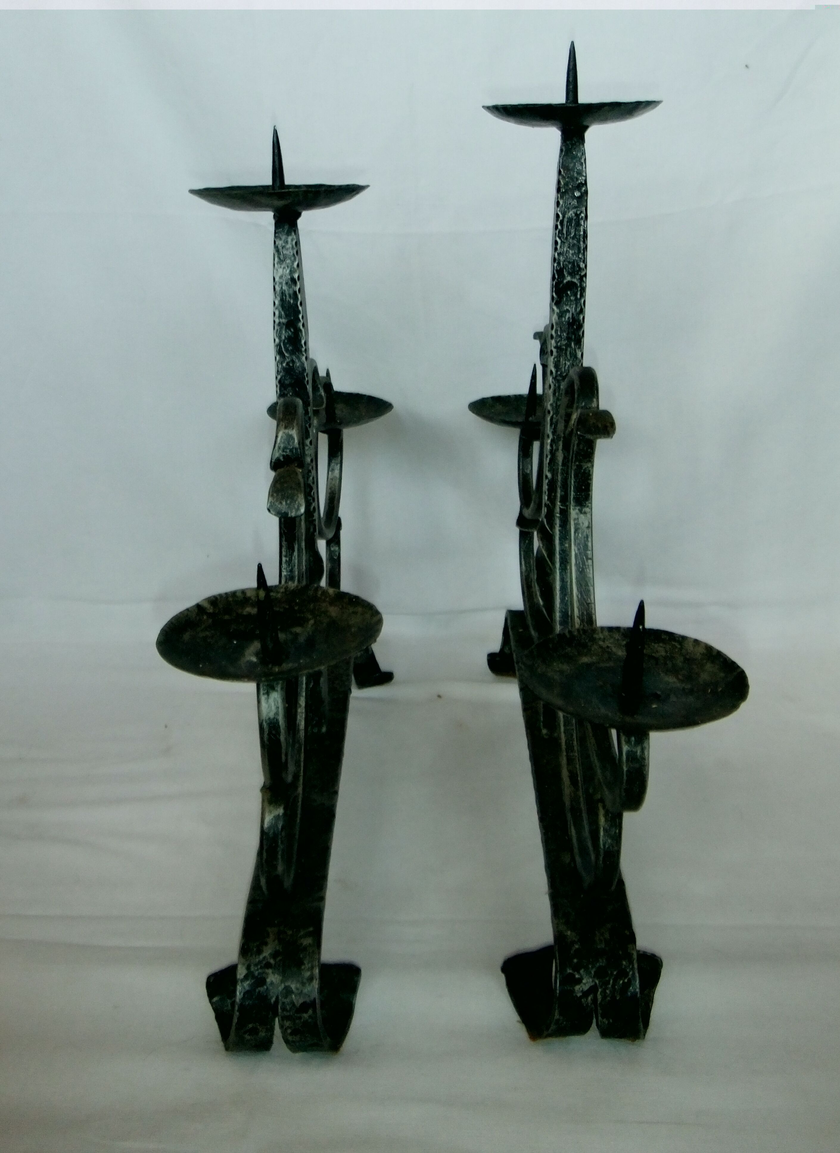 Candlesticks pair
