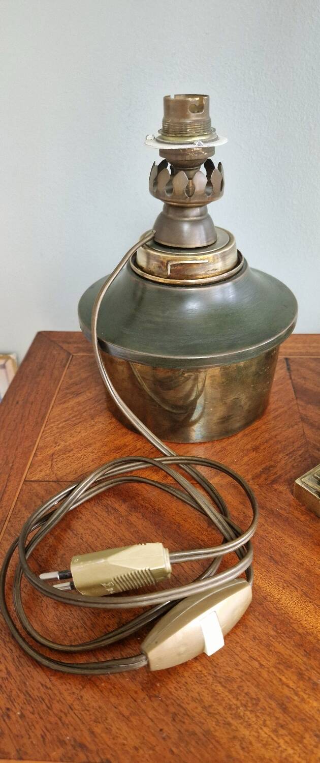 Lampe cassolette bronze doré style Empire XIXème