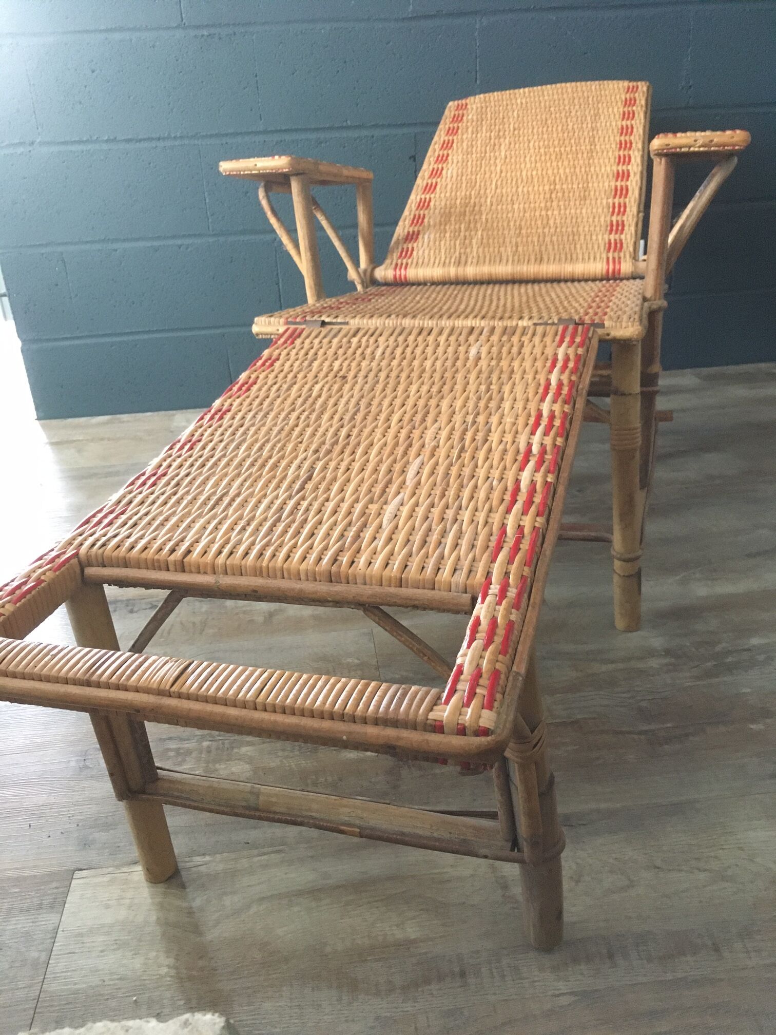 Rattan lounge chair