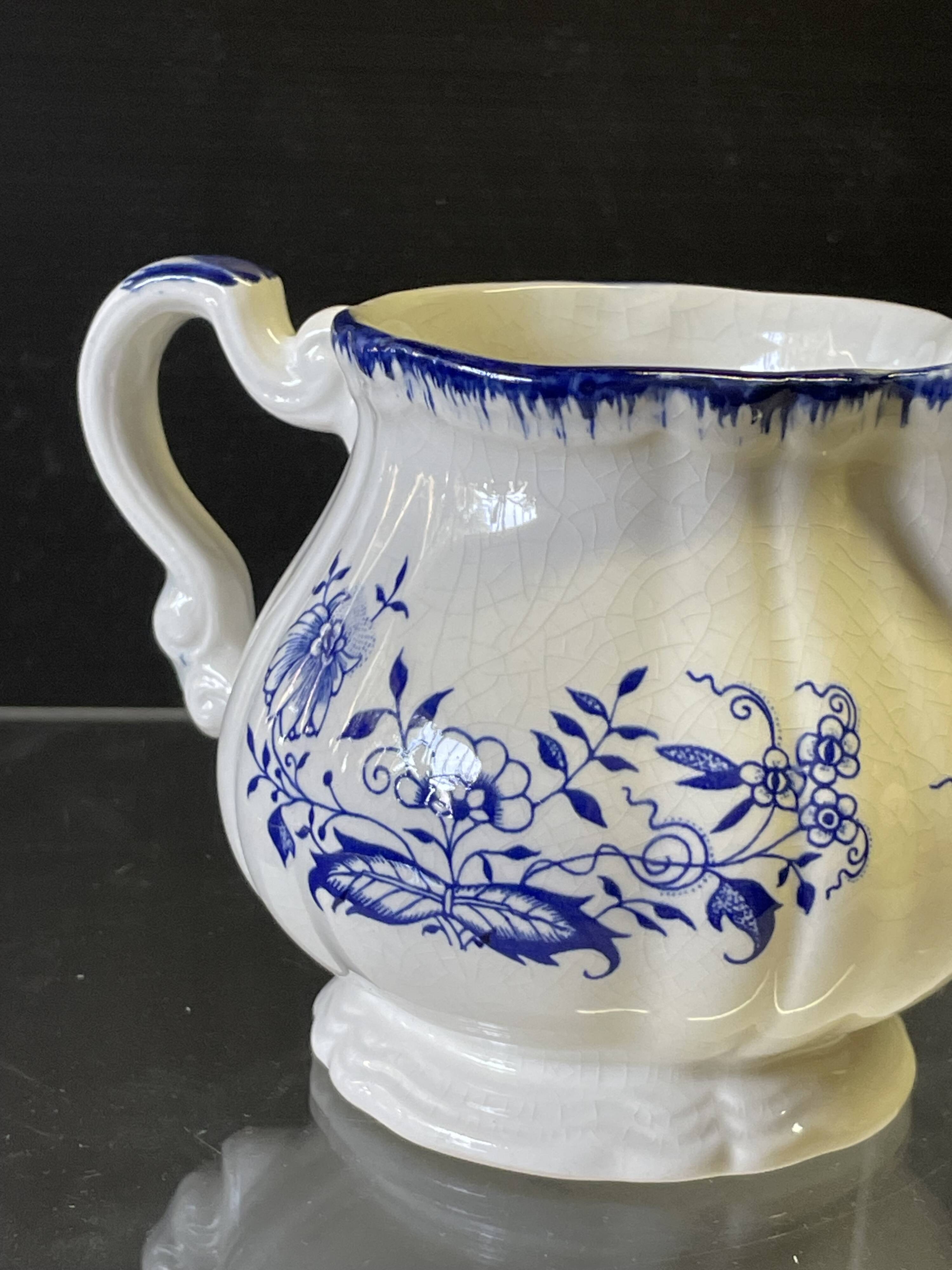 Very nice old ceramic milk jug from Lancaster in good condition.