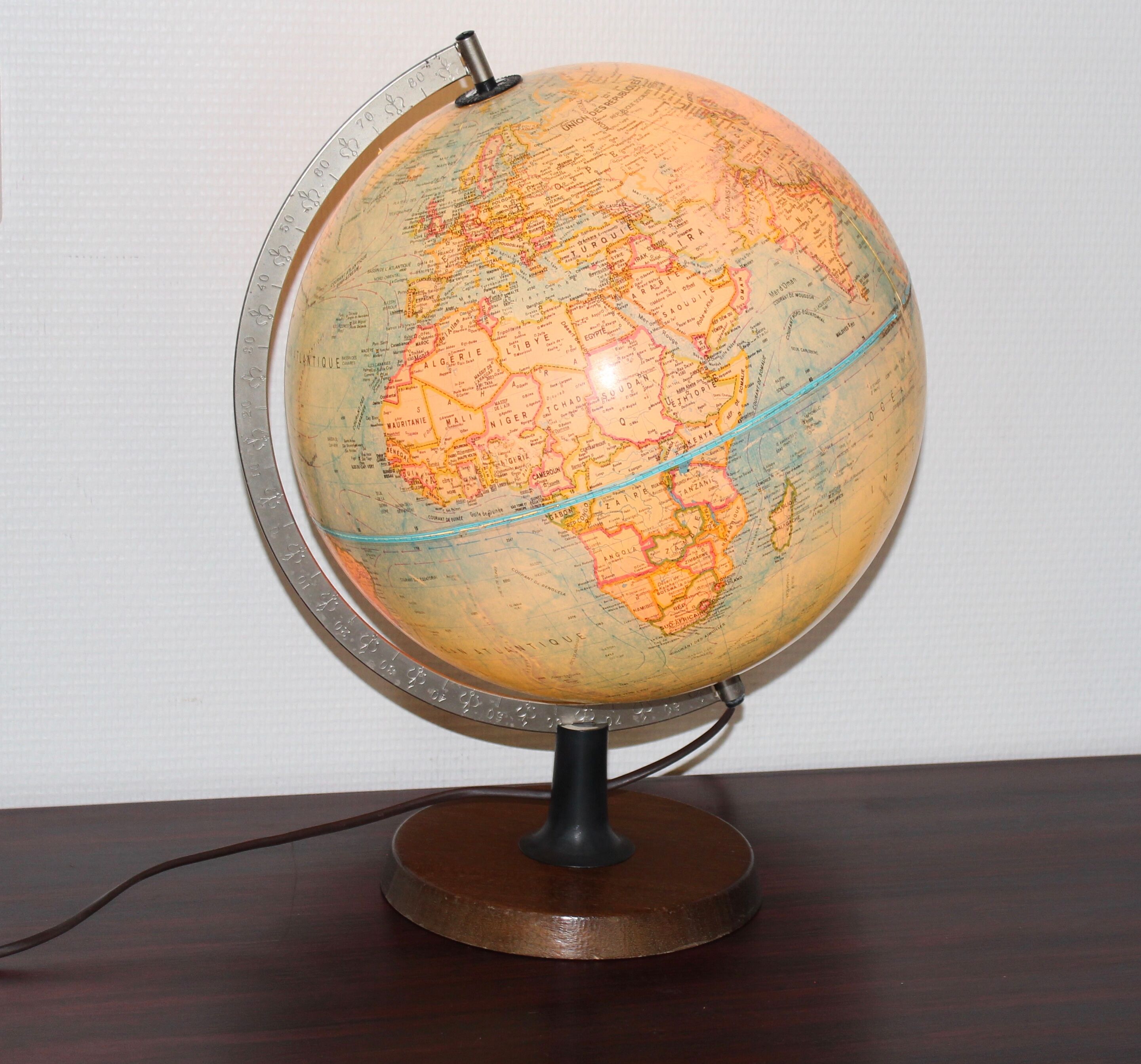 Globe land vintage 1970