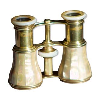 Jumelles théatre lunettes d'opéra modèle Napoléon en nacre et laiton doré