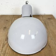 Lampe à suspension industrielle en émail gris, années 1960