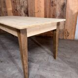 Farm table