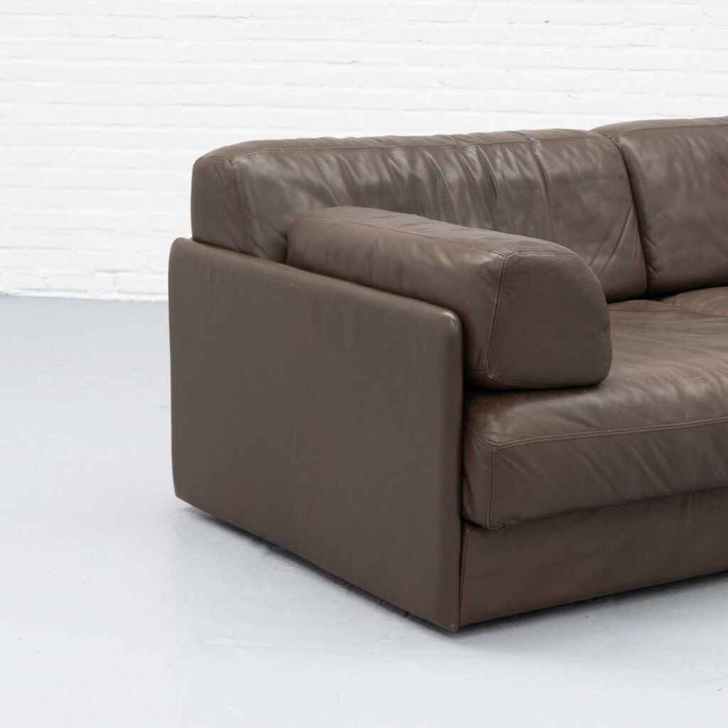 De Sede DS-76 two-seater sofa