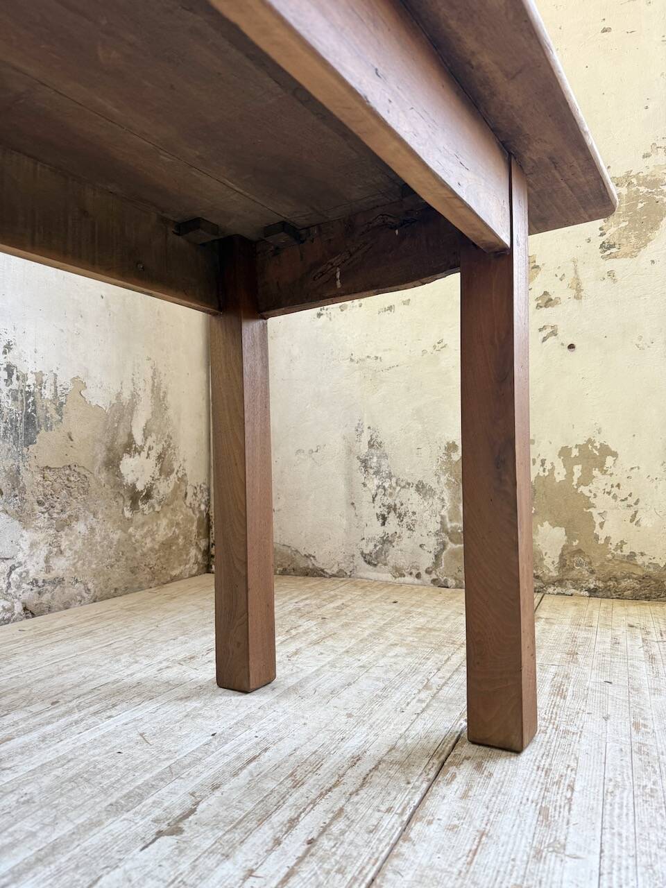 Walnut farmhouse table 2.10m from the 50s