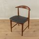 Chaise "corne de vache"  en noyer et similicuir noir