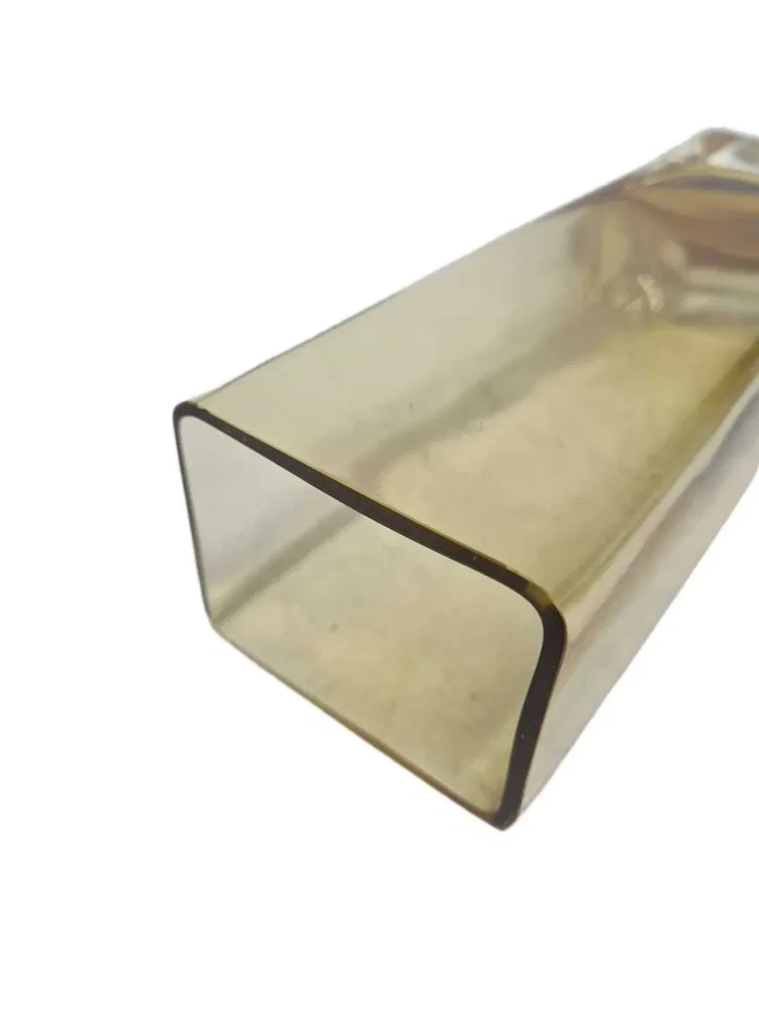 Vase postmoderne