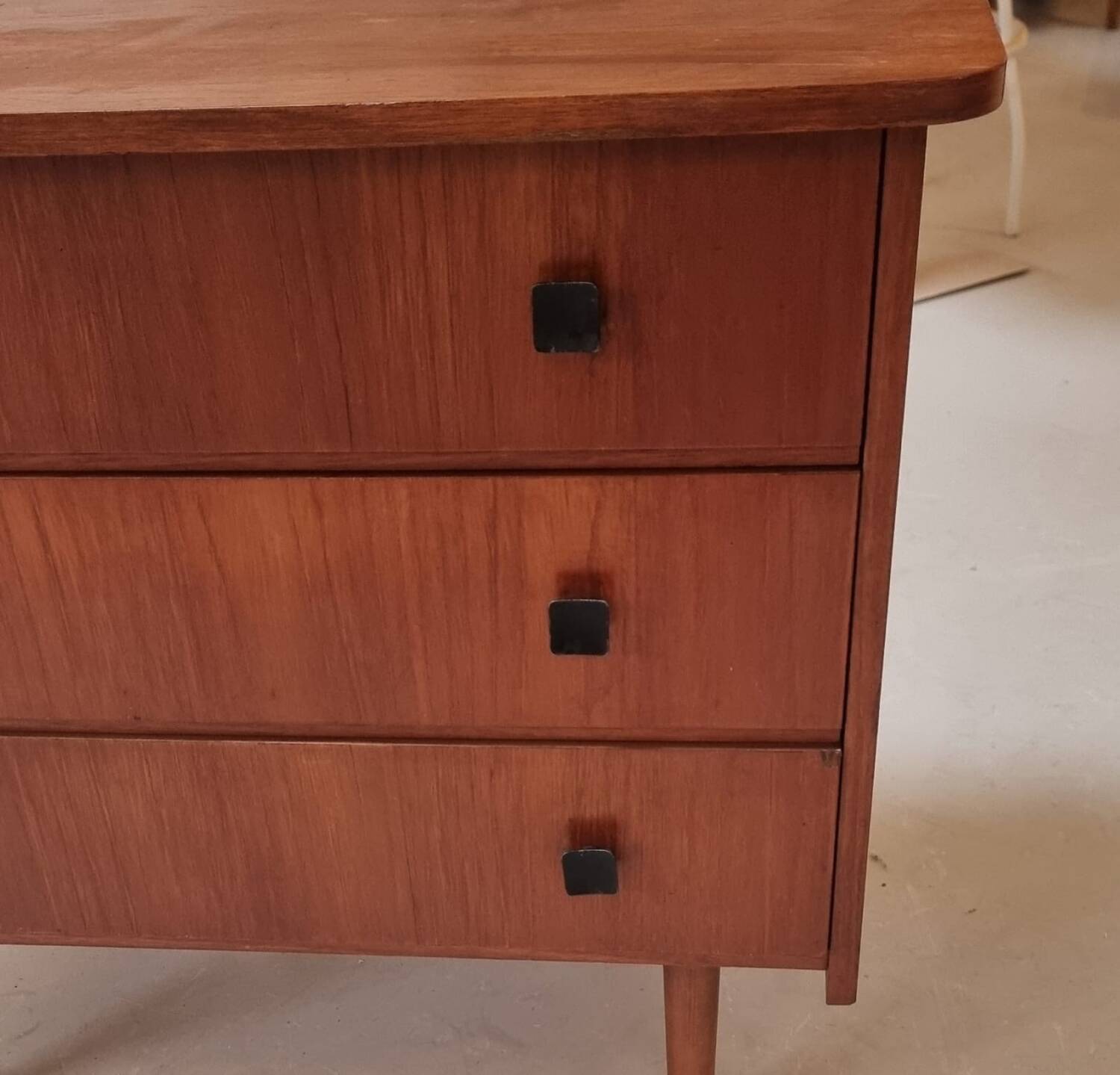 Mode à tiroirs du milieu du siècle