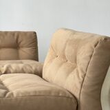 Pair of Amanta low chairs by Mario Bellini for C&B Italia, 1960s.